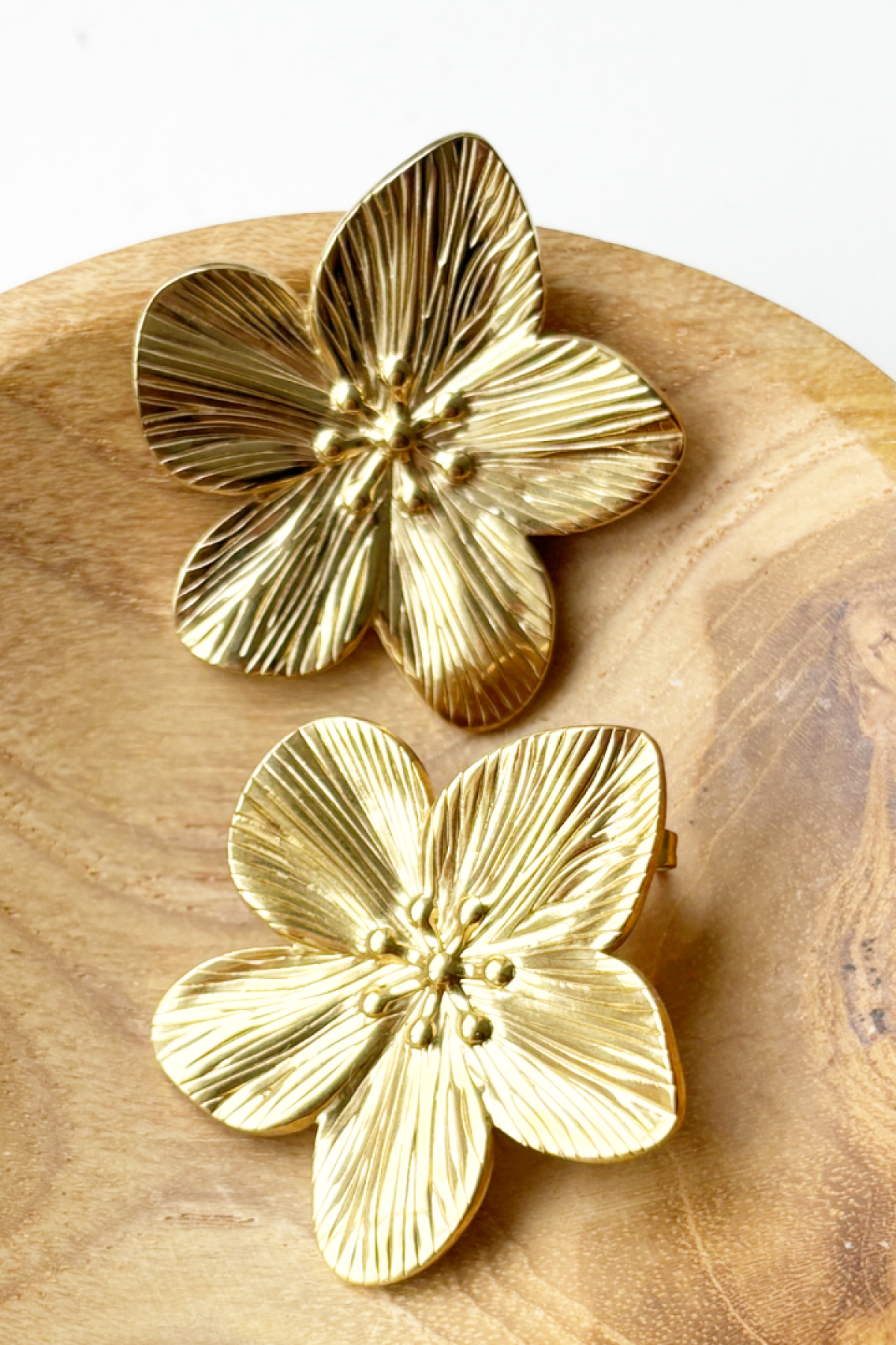 Statement bloem oorbellen Oorbellen